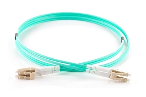 LC-LC OM4 duplex fibre patch lead